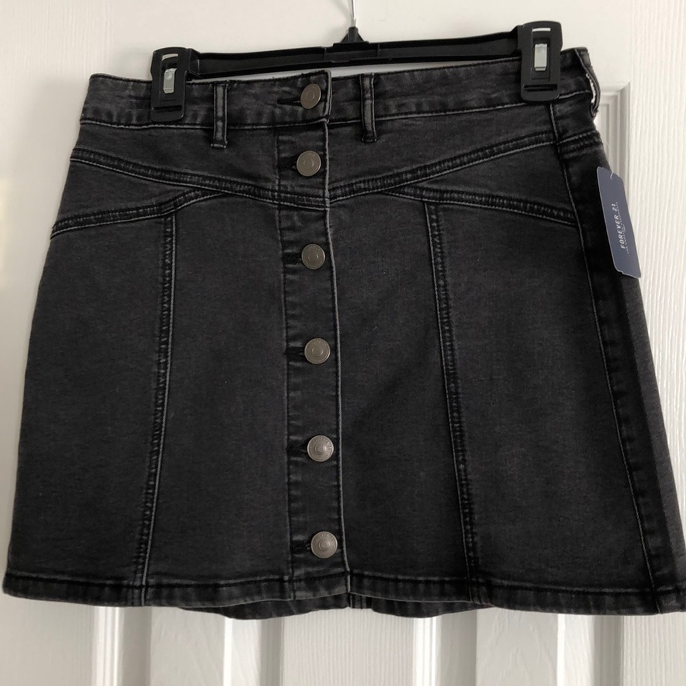 Forever 21 black denim skirt NWT